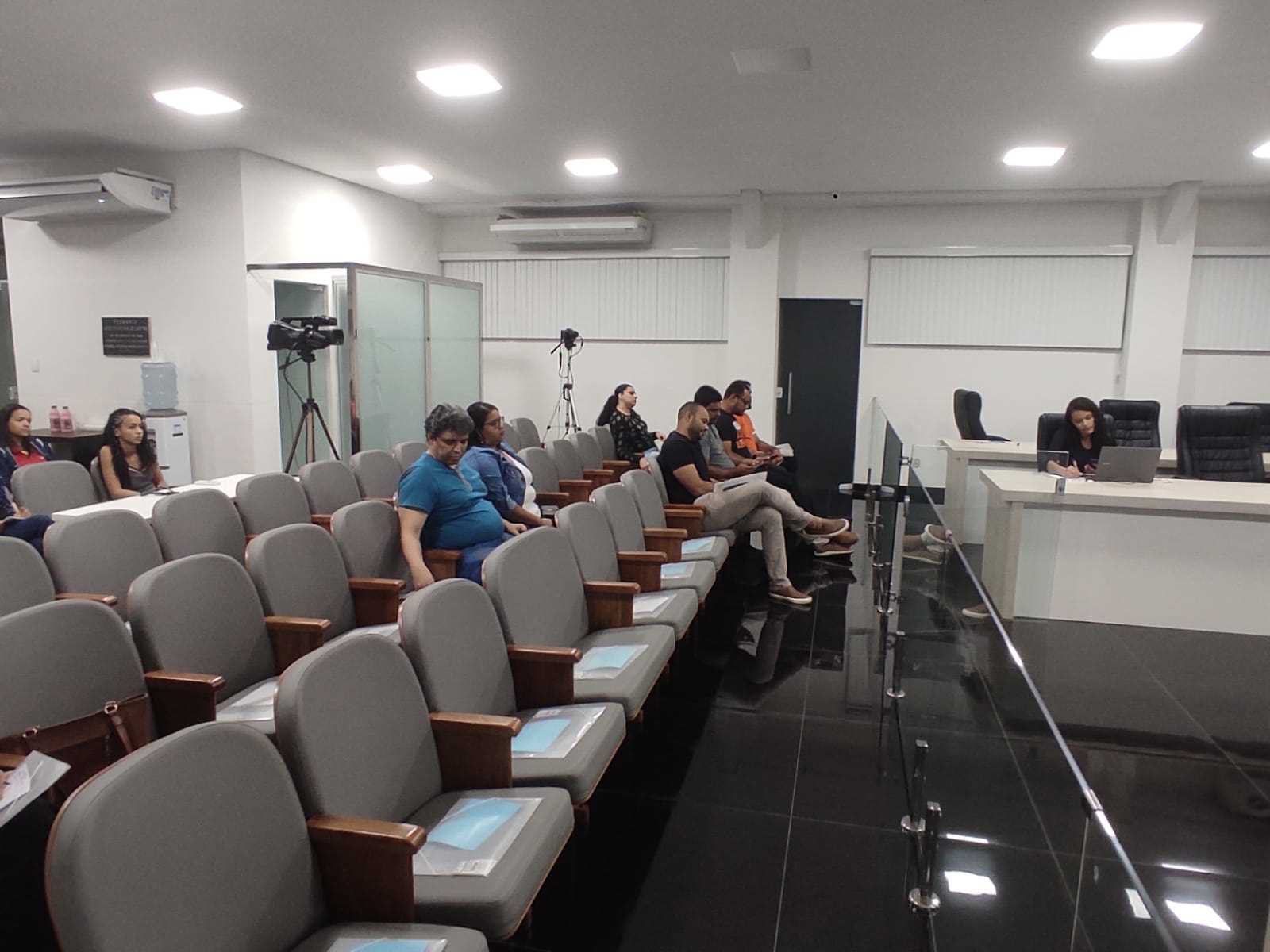 Camacã: Prefeitura de Camacã, SEBRAE e CDL promovem palestra sobre atendimento a clientes em vários temas